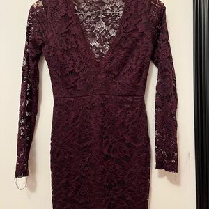 Elegant Lace V-Neck Dress - Burgundy